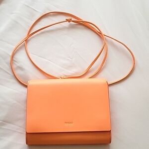BAGGU Bright Orange Leather Compact PurseConvertible Crossbody Bag